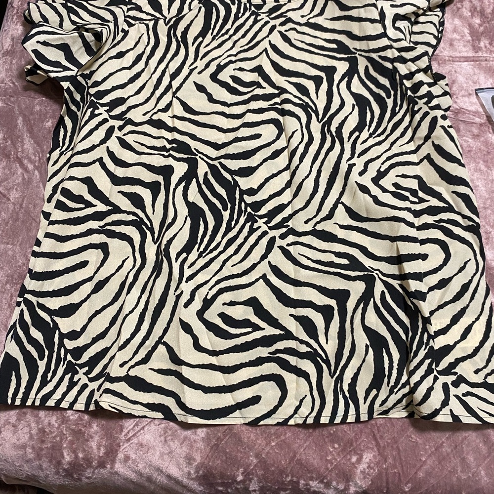 Zebra Print Women's Top - Picture 2 of 2